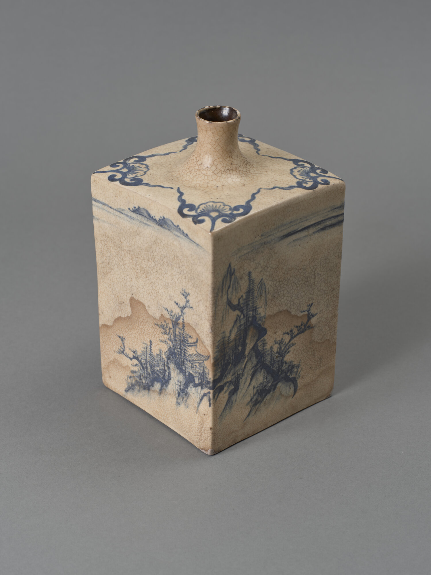 CH_C 4_BOTTIGLIA DA SAKE_0010.jpg