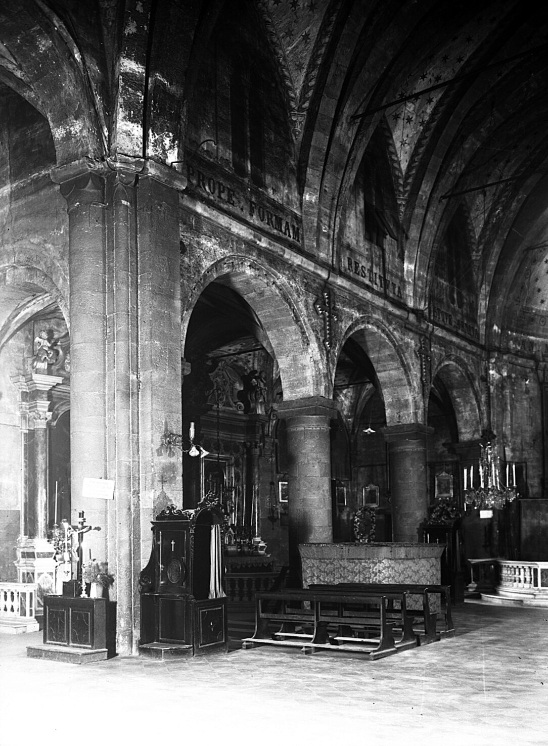 negativo n° 8760 Chiesa della Commenda di Pre. Interno-fianco - 29 maggio 1928.jpg