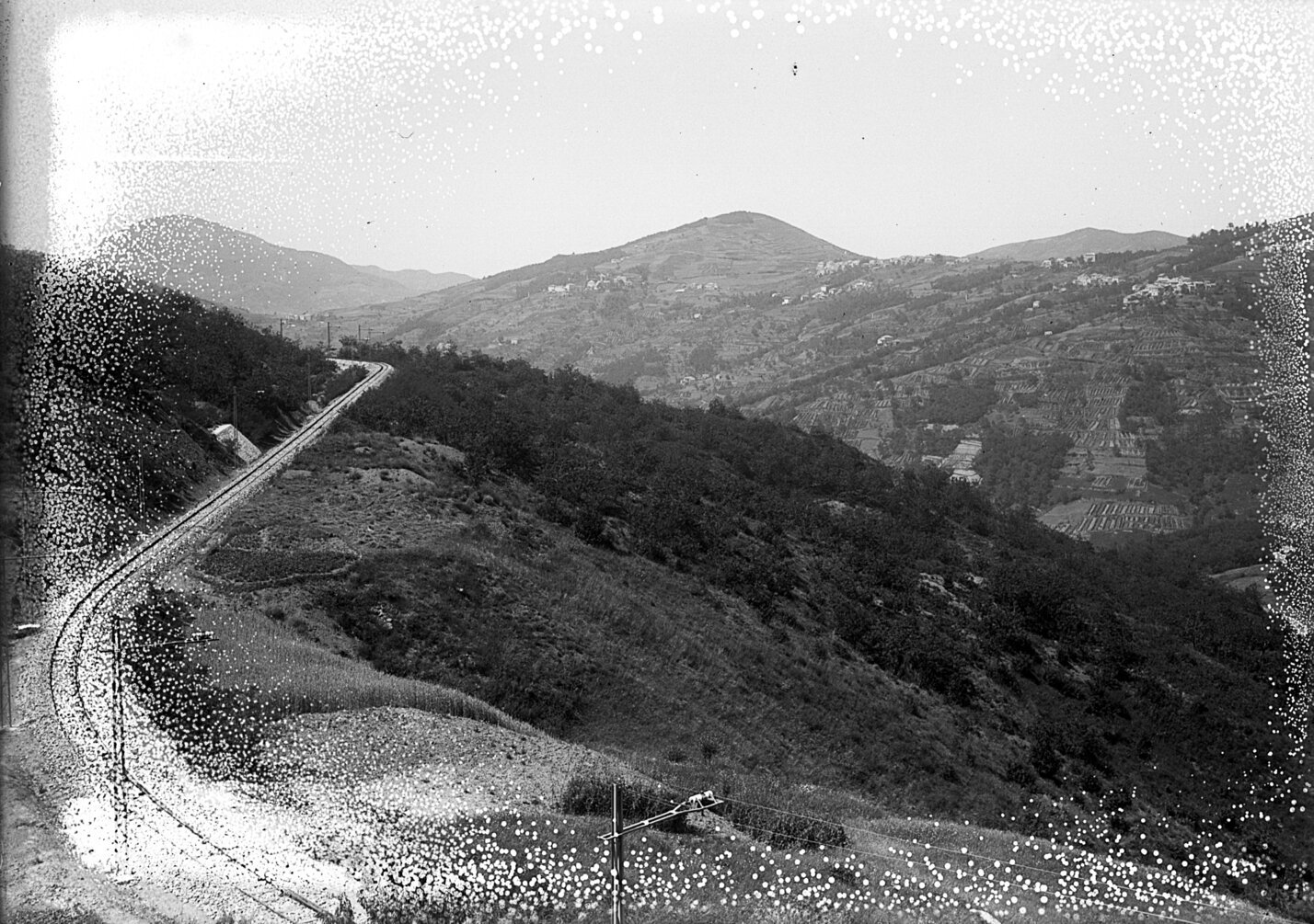 negativo n° 8844 Ferrovia Casella. Panorama presso S.Olcese - 21 giugno 1928.jpg
