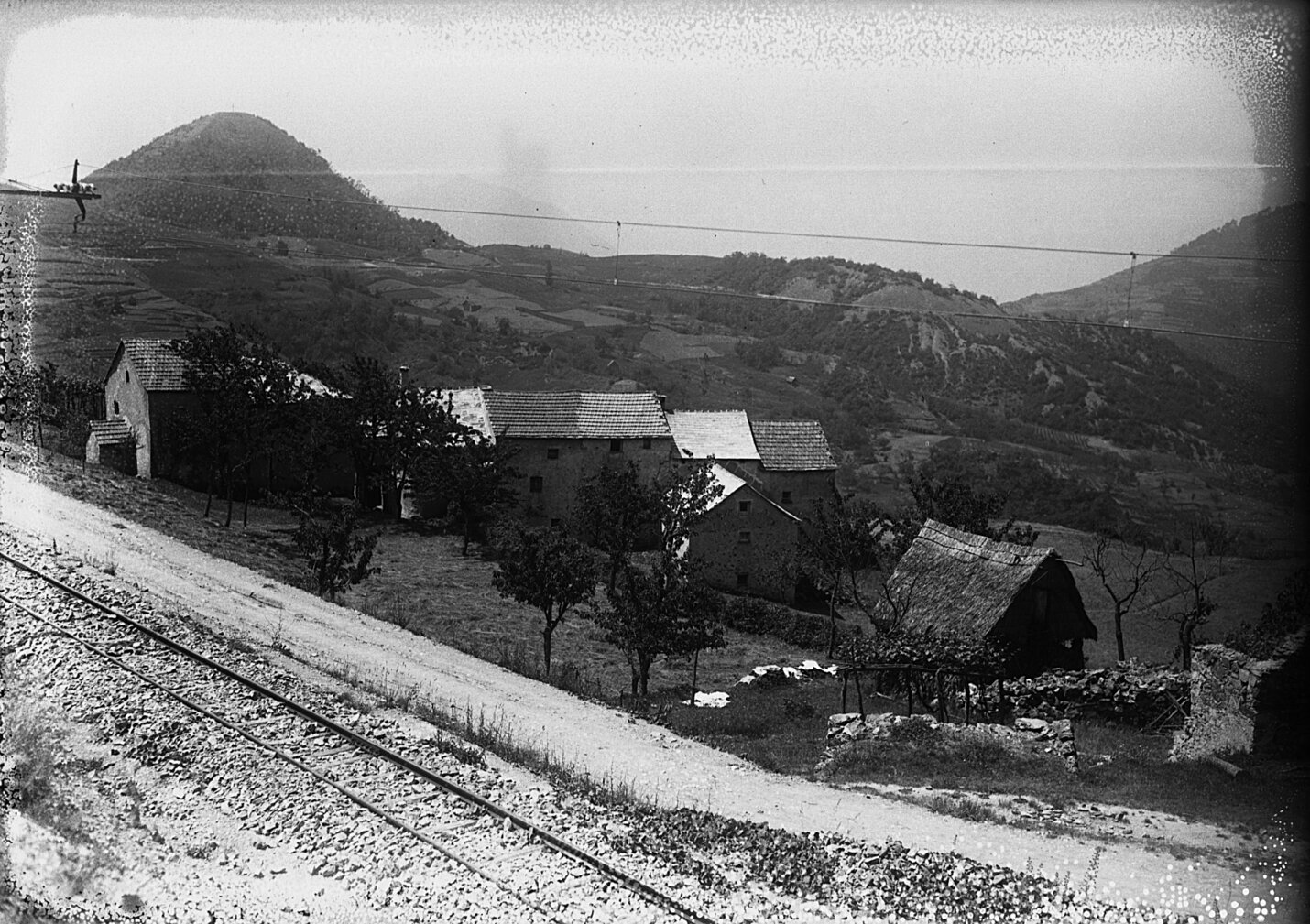 negativo n° 8851 Ferrovia Casella. Panorama di Busalletta - 21 giugno 1928.jpg