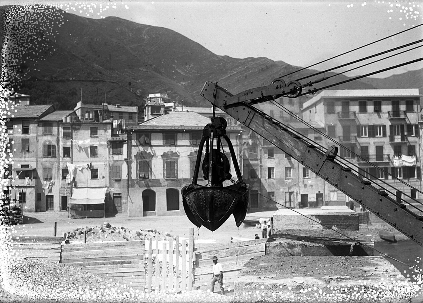 negativo n° 8911  Porto di Nervi - 14 giugno 1928.jpg