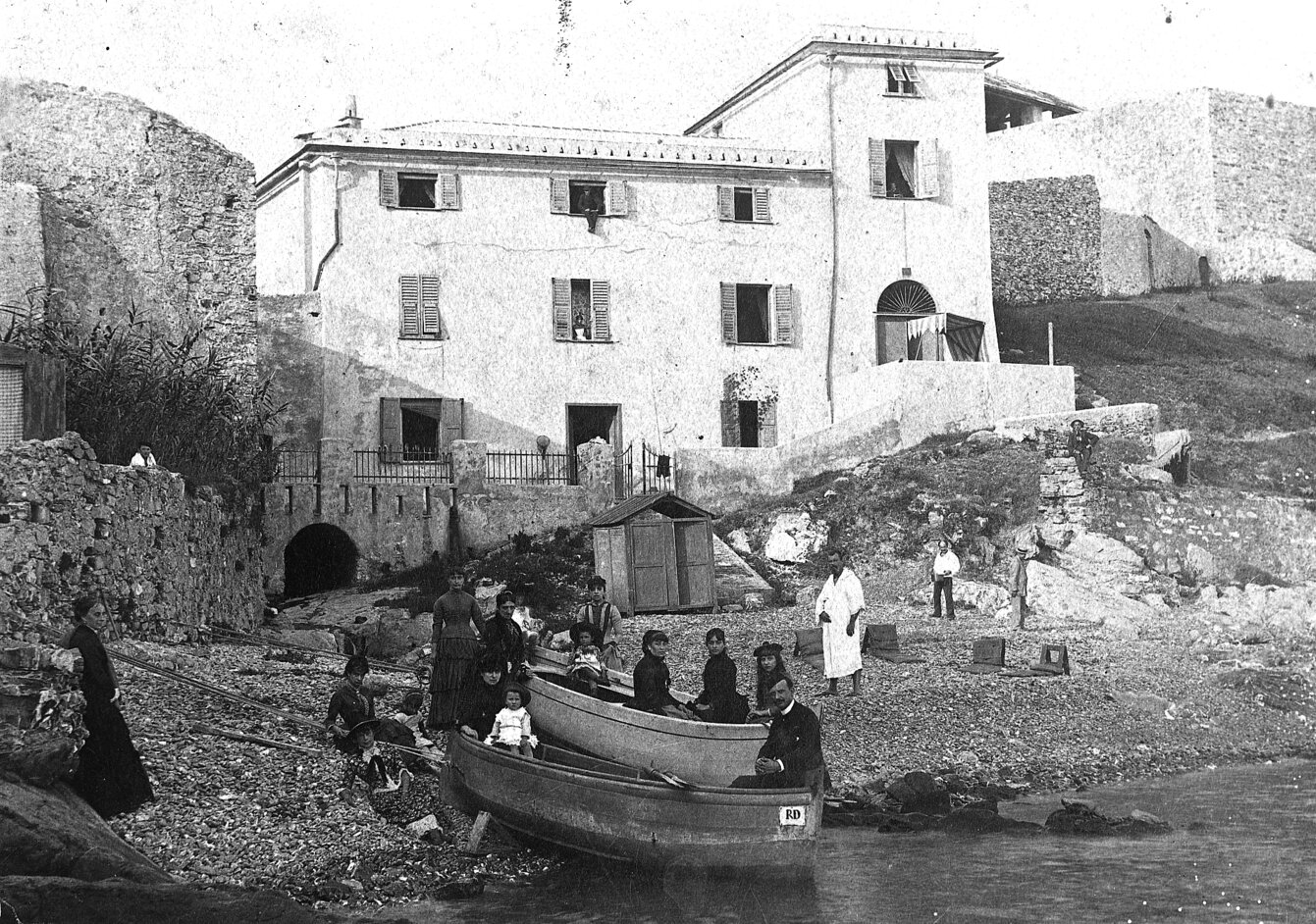 negativo n° 9243 - Genova vecchia. La Marinetta, spiaggia. Riprod. da fotog. Sotteri, 1870 circa.jpg