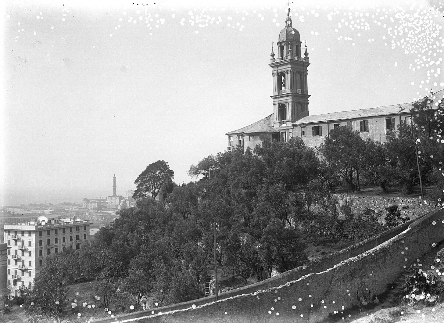 negativo n° 9485 - Chiesa di S. Francesco da Paola, esterno.jpg