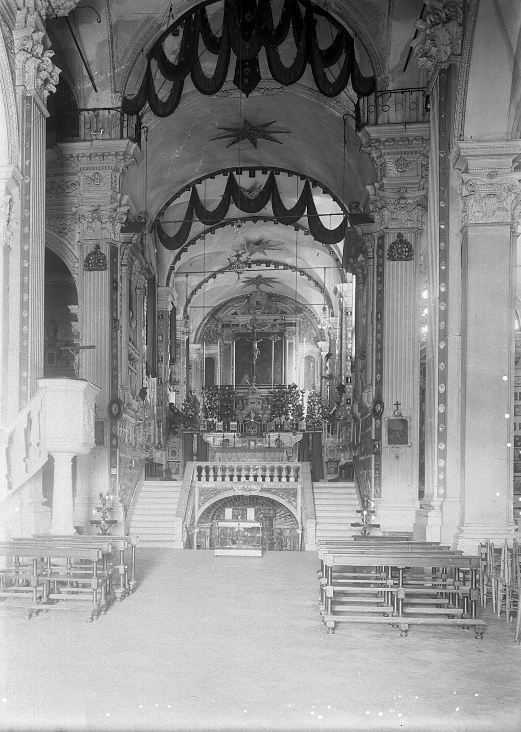 negativo n° 9509 - Chiesa di Nostra Signora del Monte, interno (duplicato).jpg