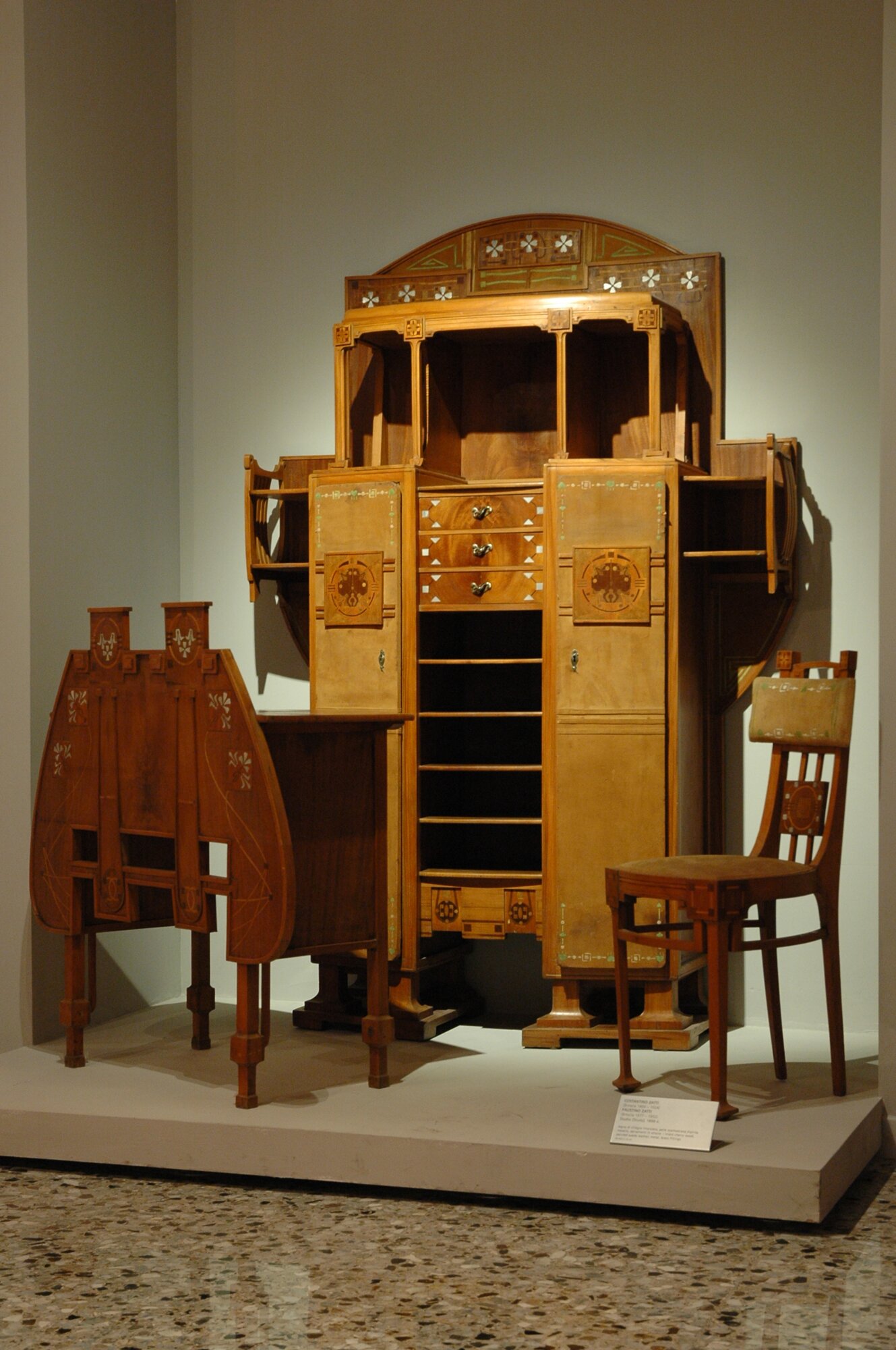 GX1993.31-33.jpg