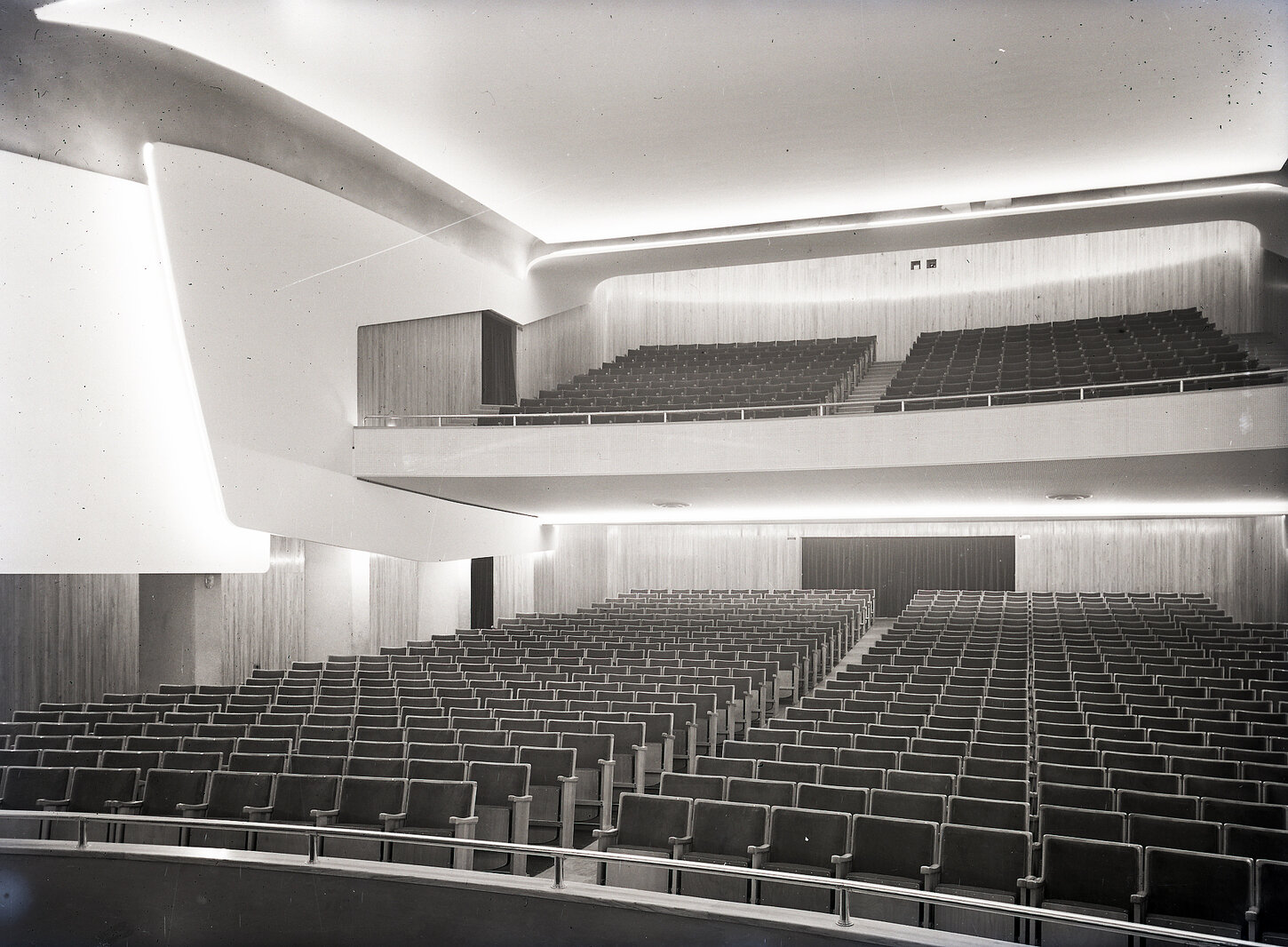 c18583 Daneri Ingegnere Via Trento Cinema Elios.jpg