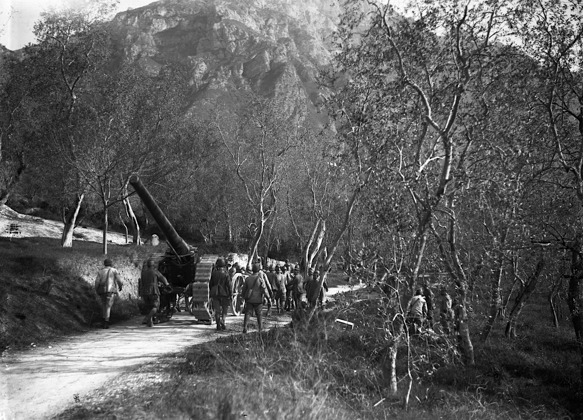 c51687 guerra 15 18 soldati e cannone 13x18 4657.6   .tif