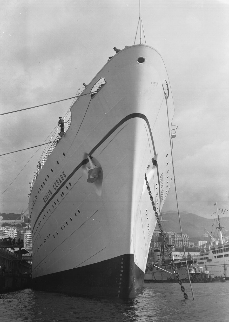 c18389 transatlantico giulio cesare in porto genova p. 2028.15 9x12.tif