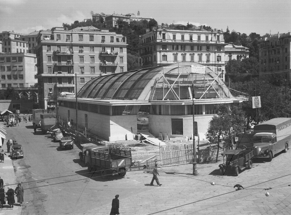 c28858 mercato piazza terralba p. 6x9 2611.9 6 maggio 1954.tif