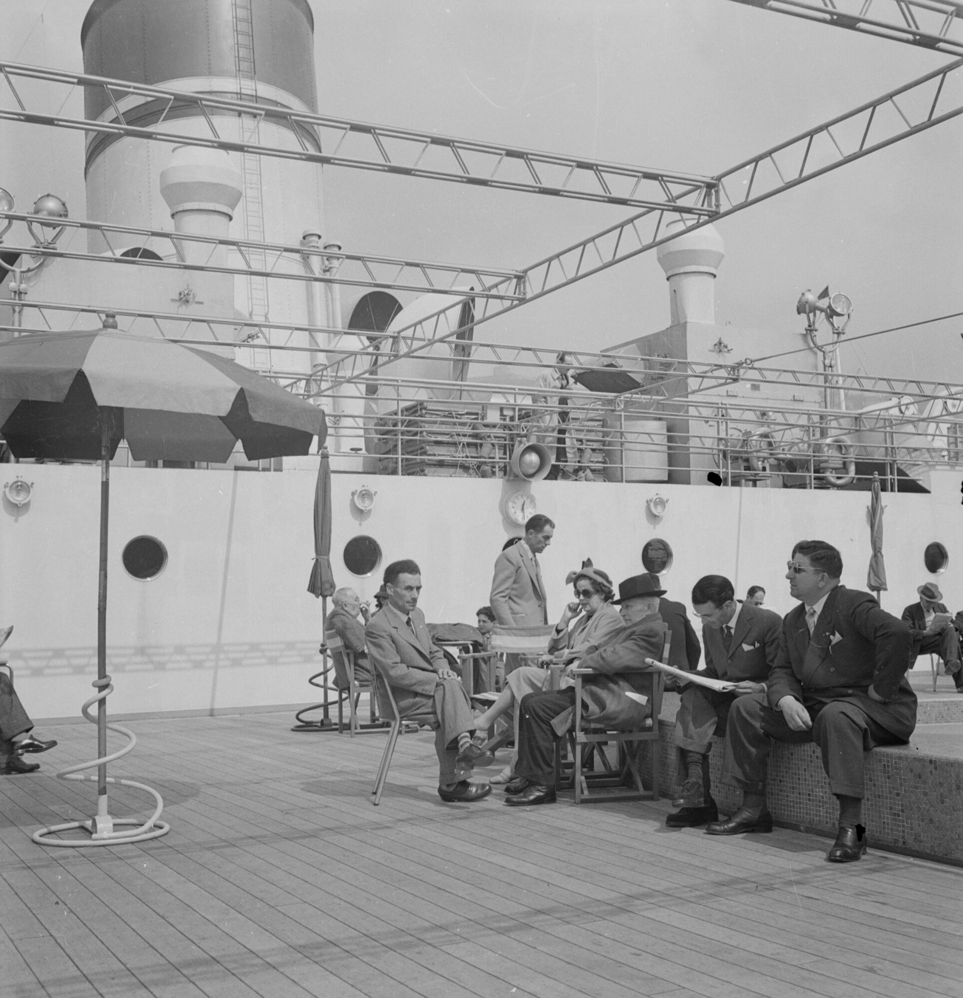 c13119__Conte Biancamano_Partenza_Passeggeri_1949.jpg